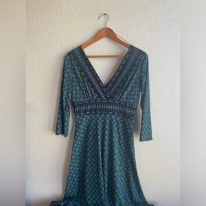 Maggy London Geometric Retro Dress Size 10 3/4 Sleeves Knew Length Green Blue